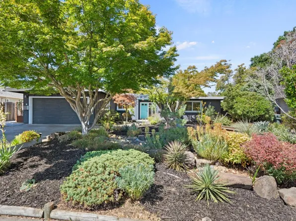 4152 Donald Dr, Palo Alto, CA 94306