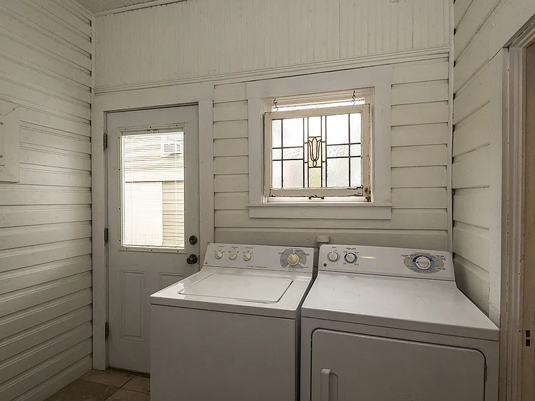 2241 W Rosedale St S — Photo 13