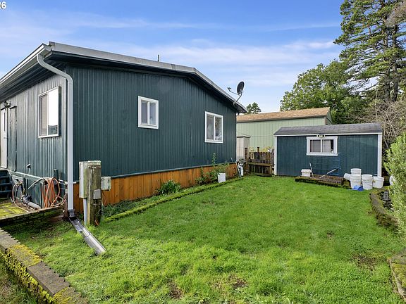 2nd image of 3760 Highway 101 Space 4