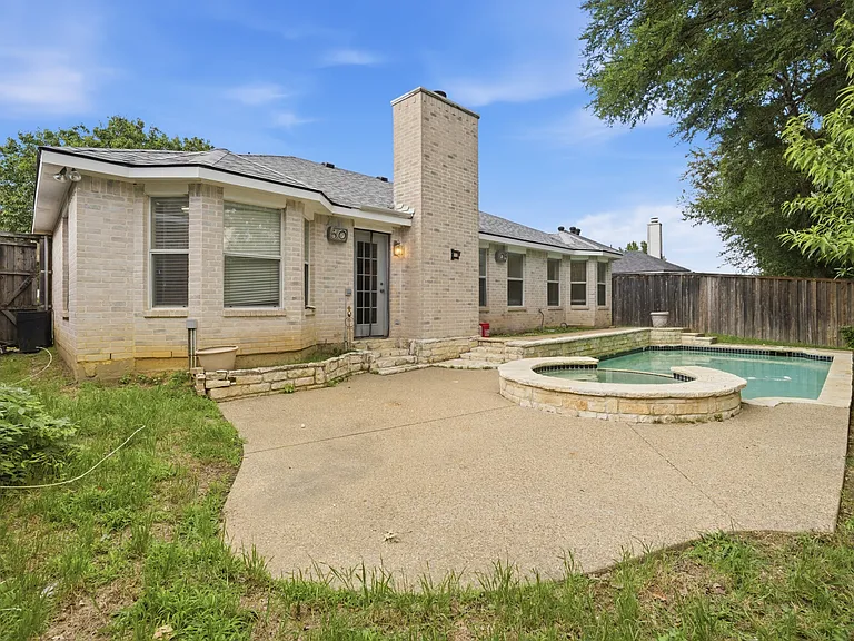 1105 Hidden Glade Dr — Photo 24