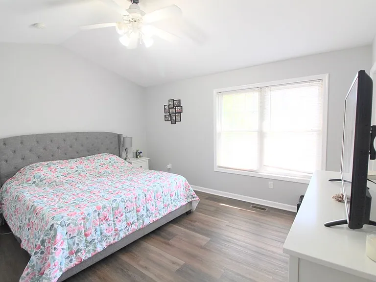 2919 Diamond Spring Ln — Photo 7