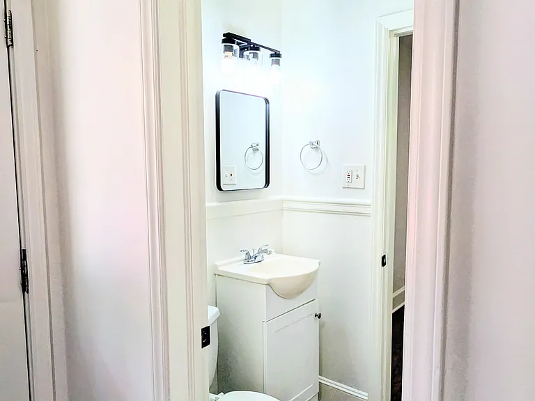 3927 Glenville Ave — Photo 12