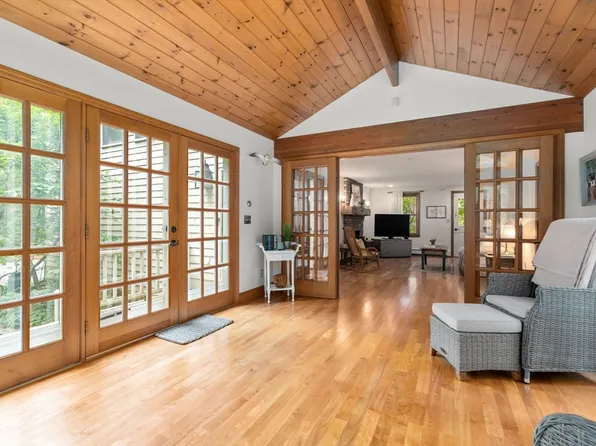 5 Millstone Cir, Andover, MA 01810