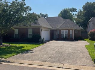 4163 Chaucer Dr, Southaven, MS 38672
