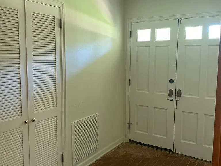 866 W Lakeview Dr — Photo 31