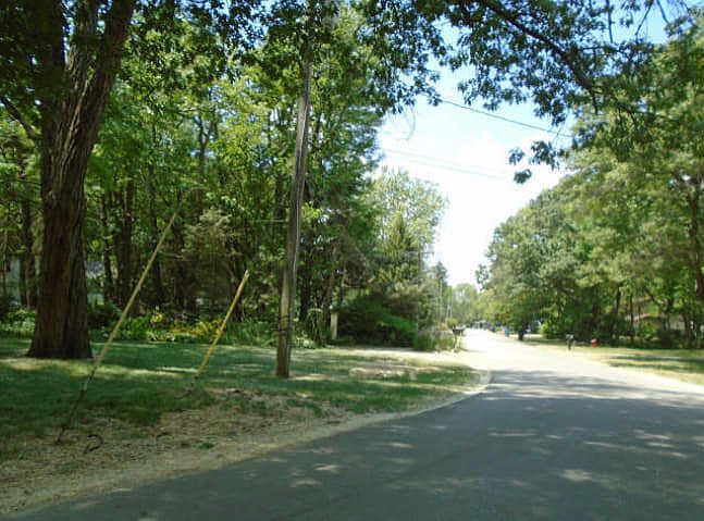 2nd image of 2168 Indiana Ave