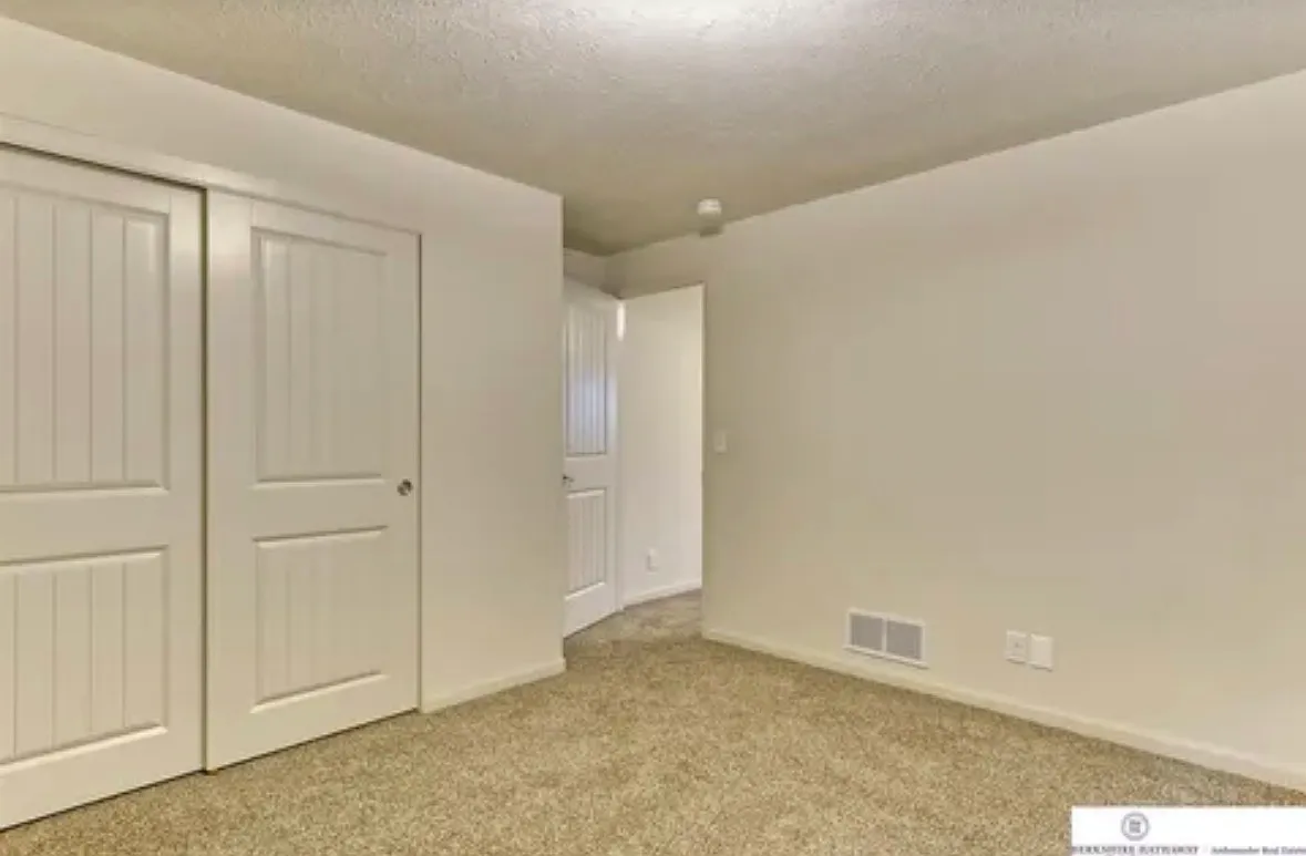 3 bed, 1608 sqft, $2,100 — Photo 1