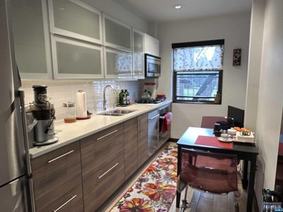 3061 Edwin Ave APT 2G, Fort Lee, NJ, 07024