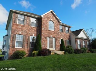 392 Blue Spruce Dr, Charles Town, WV 25414