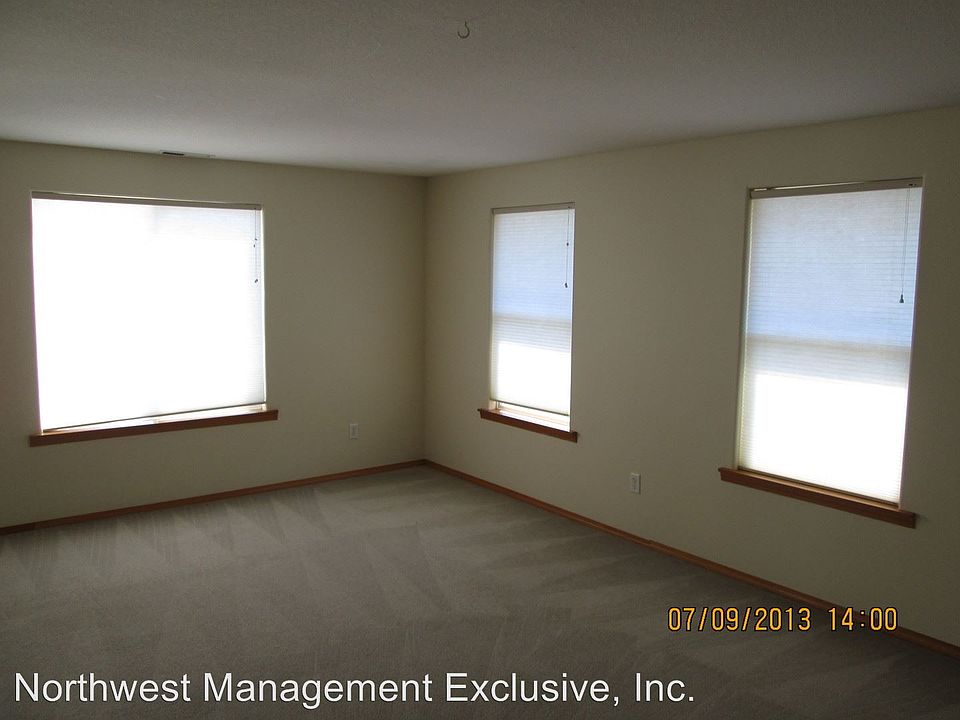 1st image of 5800 NE 36th Ave APT A