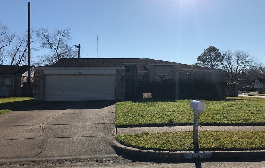 1st image of 7515 Dawnbriar Ct