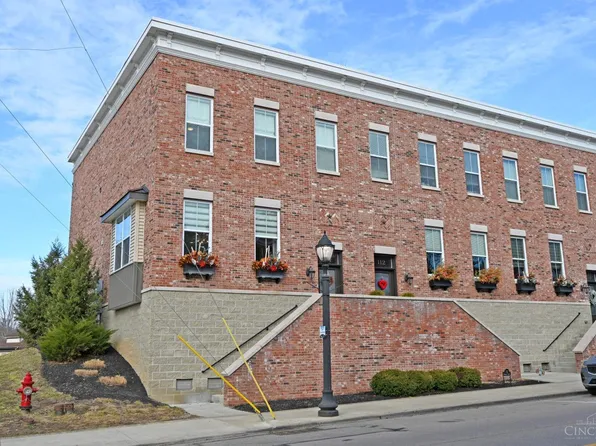 110 Broadway St #1, Loveland, OH 45140