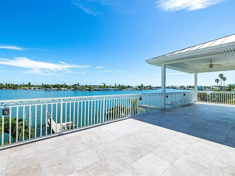 821 Bay Point Dr — Photo 39