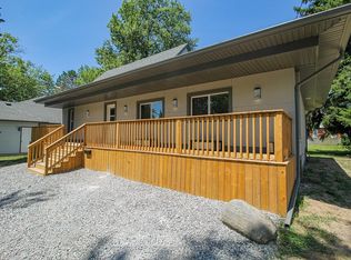 378 Thorold Rd, Welland, ON L3C 3W6