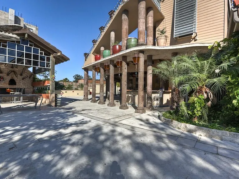 614 Pine Gully Rd #LOFT — Photo 17