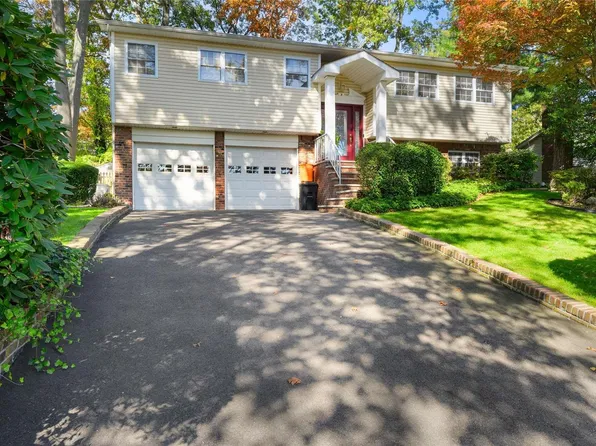 7 Grant Avenue, Smithtown, NY 11787