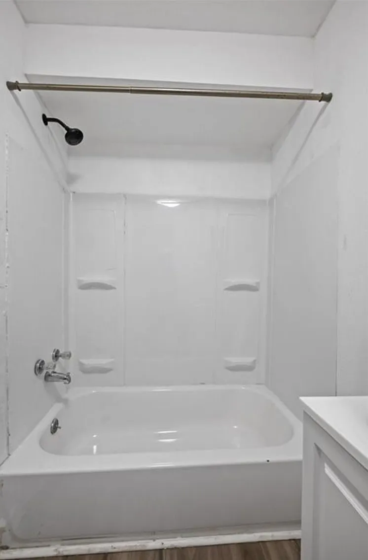 2917 East 61st Street - 1 — Photo 4