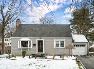 1007 Knollwood Rd, White Plains, NY 10603