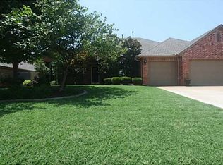 1813 Natchez Rd, Edmond, OK 73012