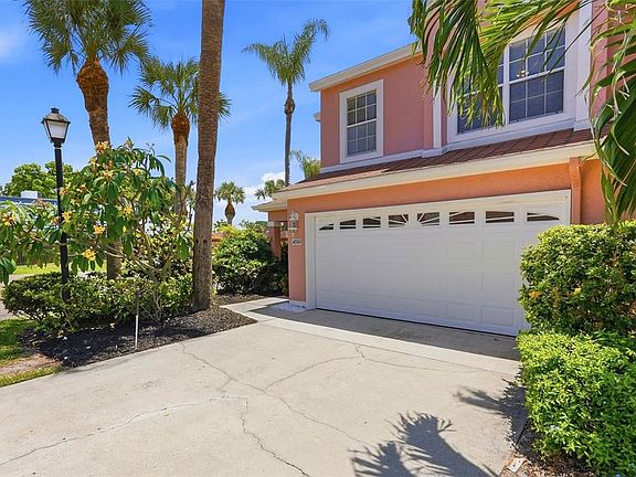 3rd image of 14510 Alejo Ct