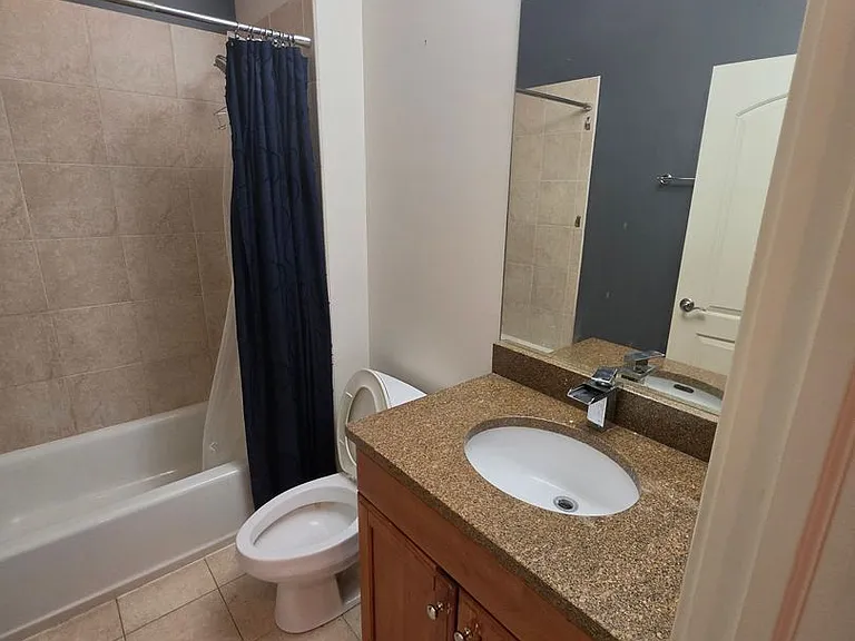 2811 N Bell Ave — Photo 7