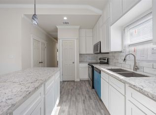 2708 Sam Wilson St #2708, Houston, TX 77020