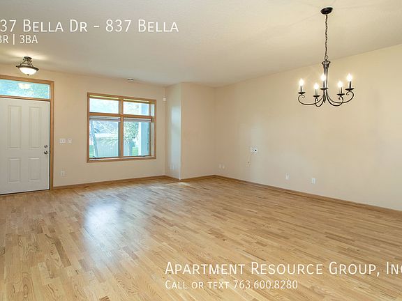 3rd image of 837 Bella Dr #837