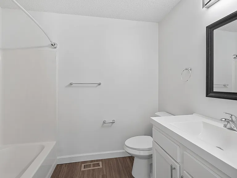 Apartments at Urbana — Photo 31