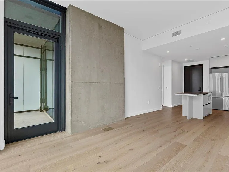 610 Davis St #2503 — Photo 8