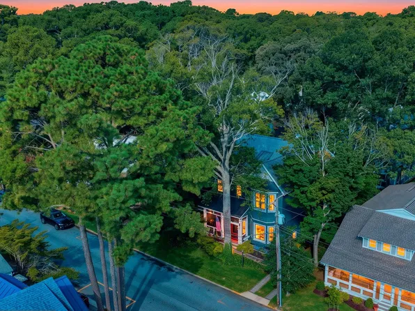 45 Sussex St, Rehoboth Beach, DE 19971