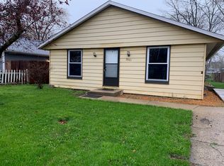 2021 Gideon Ave, Zion, IL 60099