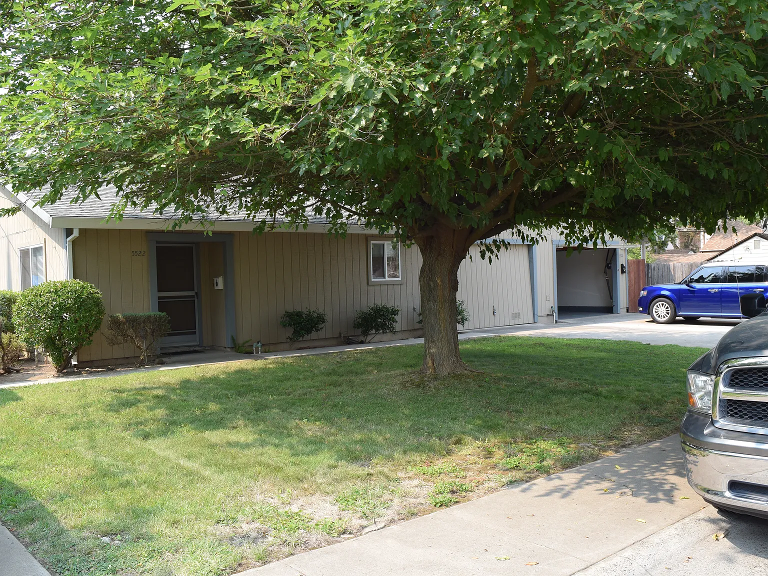 5522 Robertson Ave — Photo 2