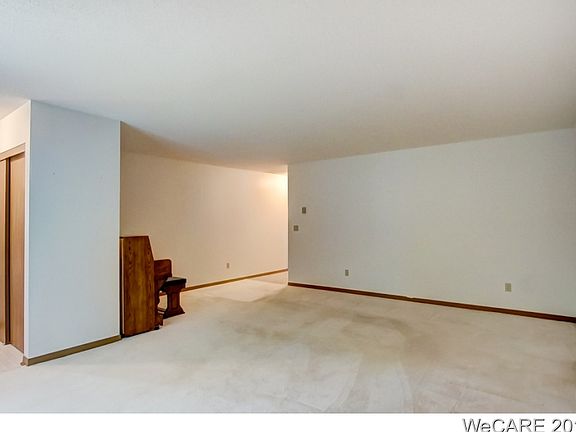 3rd image of 650 Golden Oaks Dr Unit 33