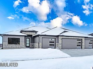 3301 Tree Line Dr, Lincoln, NE 68516