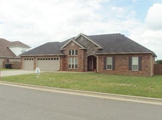 2005 W Breckenridge Ave, Sallisaw, OK 74955
