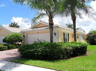 8340 Eleuthera Ln, Wellington, FL 33414