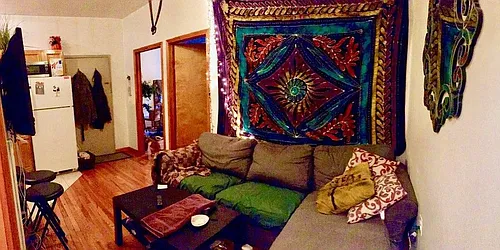 Rented by Apple Exclusive Realty Inc