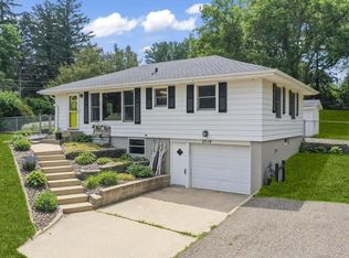 2514 Pinewood Rd SE, Rochester, MN 55904