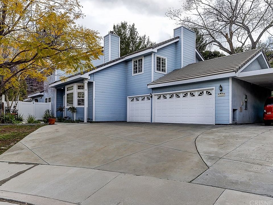 1st image of 28628 Applewood Ln