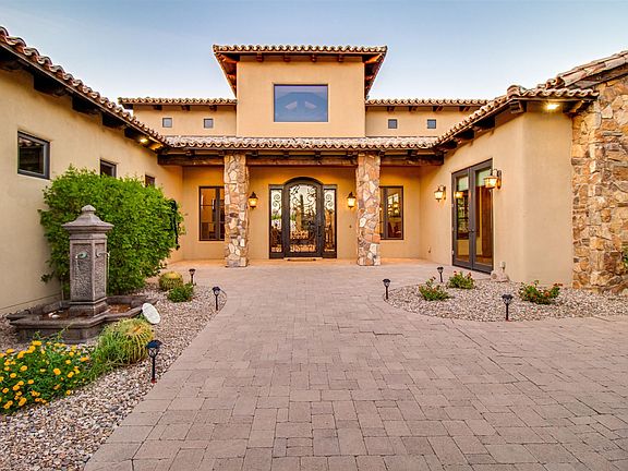 3rd image of 4004 E San Miguel Ave