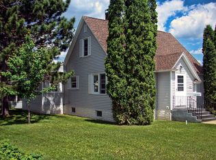 1145 E Chapman St, Ely, MN 55731