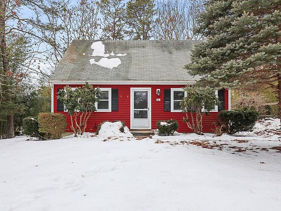 3rd image of 11 Webquish Lane