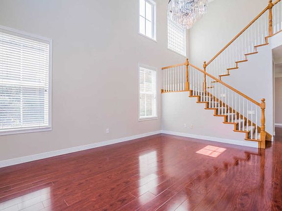 3rd image of 1385 White Feather Ct