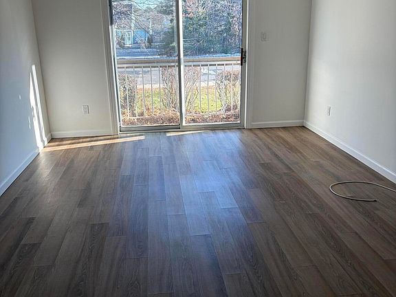 3rd image of 57 Diane Drive