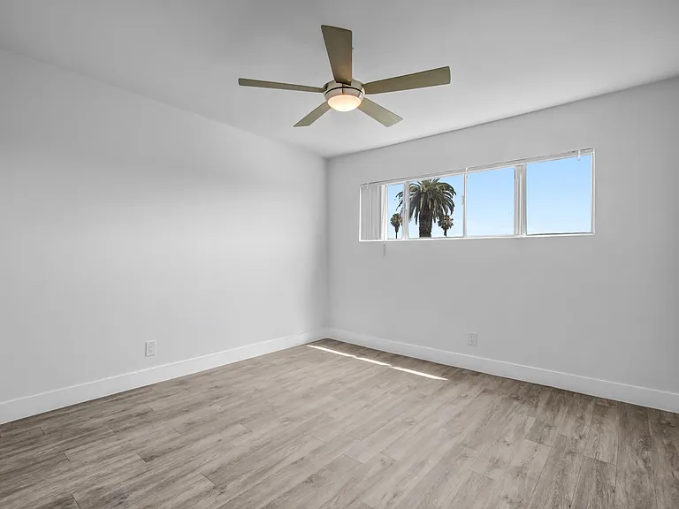 2233 S Ridgeley Dr #303 — Photo 12