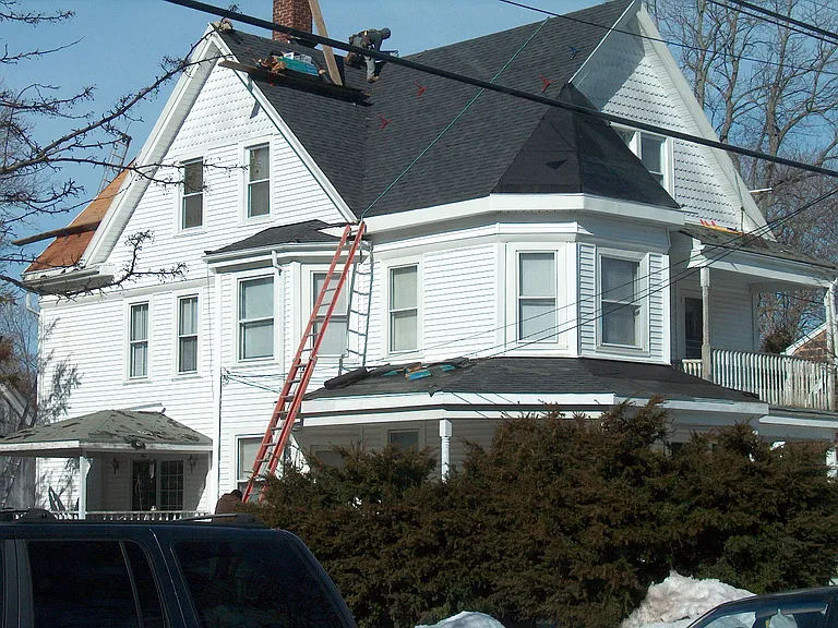 23 Moss St #2 — Photo 1