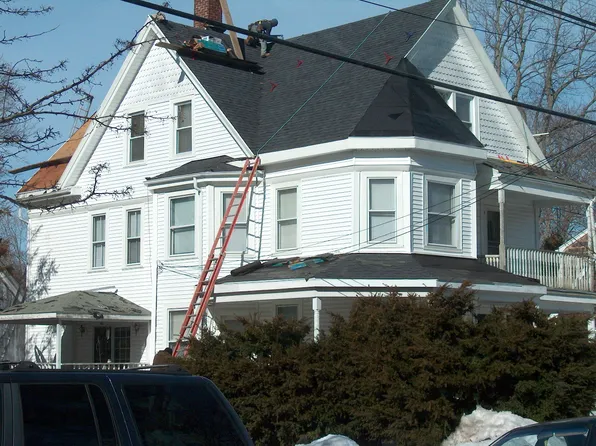 23 Moss St #2, Pawcatuck, CT 06379