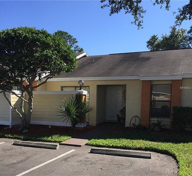 1st image of 64 Silver Oak Cir