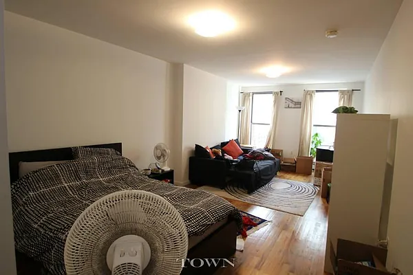 Rented by Town Residential | media 22