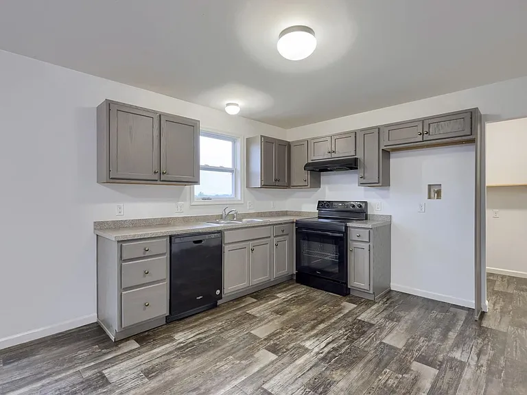 10 Hillside Dr — Photo 10